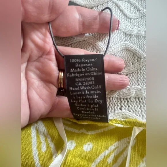 Vince Camuto Citron Floral Kimono Top Ruana, Open Wrap OSFM - Picture 11 of 16